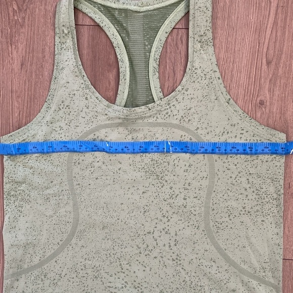 Lululemon | Swiftly Tech Racerback Tank Top | Race Length | Light Green-Size 10 - Picture 4 of 7
